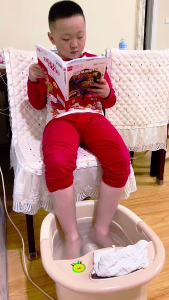 用漫画的形式和侦探的故事让孩子理解数学的定义和方法。孩子能不喜欢吗?#数学思维