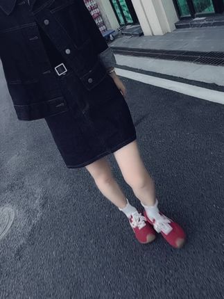 遗憾吗?一晃又一秋,有人再见,有人再也不见,有人见面需要坐车,有人见面要做梦,这世间,总是事事值得,又事事遗憾!#穿搭