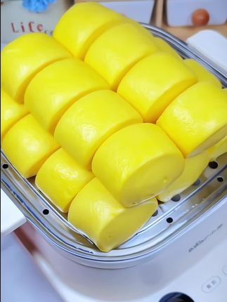 这个杂粮玉米馒头 口感蓬松暄软 带着浓浓的玉米香 早餐或主食都很不错#粗粮杂粮 #这也太好吃了 #健康美食自己做 #粗粮