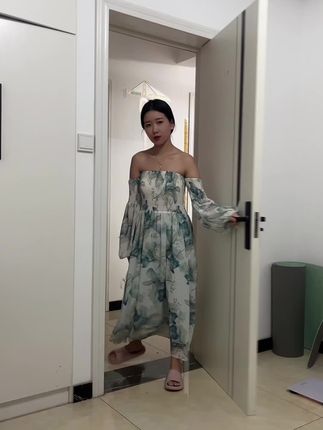 应该是我唱的太投入了,所以把 同学感动哭了#内容太过真实 #谁能想到 #来生再结夫妻缘