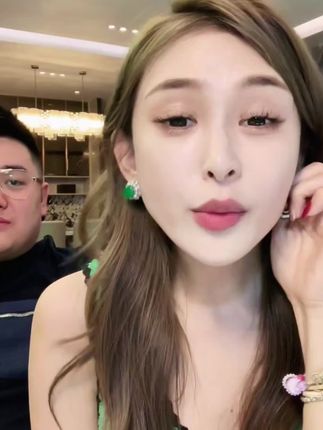 熬夜脸的救星!再也不怕熬夜脸变黄啦,香港二十多年的老品牌值得你信任!#护肤 #熬夜 #变美 #好物推荐🔥 #今日分享