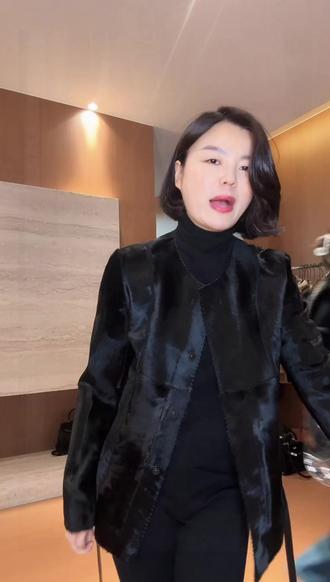 TANTAN 气质显瘦轻奢秋冬收腰毛呢外套3351@抖加🔥上热门🔥dou+🔥热点宝 #皮衣外套搭配 #轻奢女装 #品质女装 #皮草穿搭 #黑色系穿搭