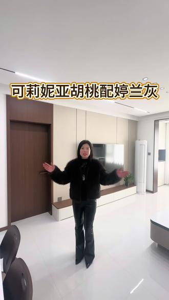 邢台装修,可莉妮亚胡桃配婷兰灰门扇。#邢台装修 #防盗门#室内门#全屋定制#门墙柜一体化