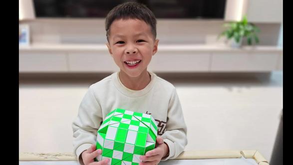 #百变魔尺 8分钟240段变球,挑战成功👏