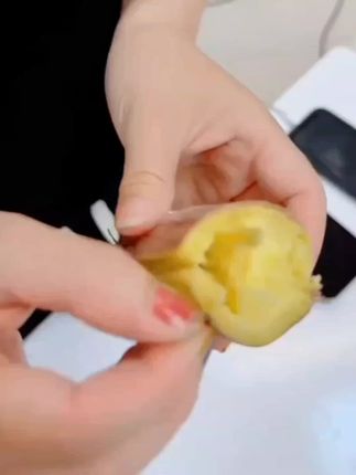 面甜面甜的板栗红薯,反正我是爱了!我的减脂期必备…有喜欢这口的可以尝尝…#板栗红薯粉糯香甜 #板栗红薯