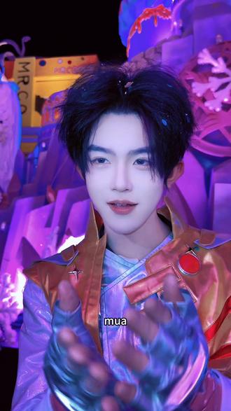 马年到了送你一匹马怎么样#闪耀欢禧节 #抖音热梗节太超前了 #抖音热点记忆2025 #北京欢乐谷 #欢乐谷掌管抽象的神