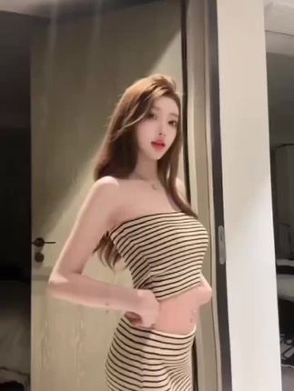 韩系氛围感穿搭套装复古条纹抹胸背心女短款高腰半身长裙两件套女