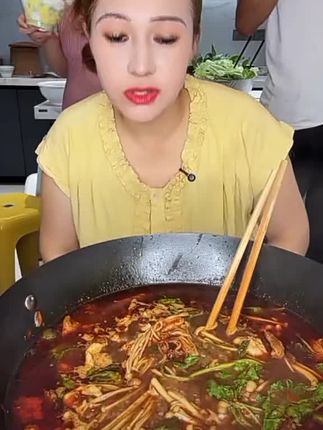 #【黔乡缘】贵州火锅地摊火锅下饭拌面豆鼓火锅底料糍粑辣椒食用@DOU+小助手