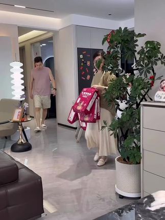 迪士尼洗脸巾也降价啦!还是巨无霸大包洗脸巾,纸张柔软厚实不掉毛絮母婴可用#洗脸巾 #洗脸巾推荐 #棉柔巾#超便宜超划算#生活必备