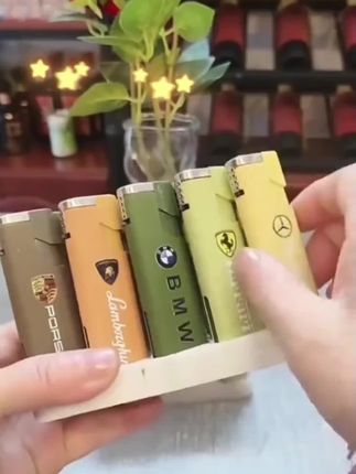 (工厂直销)新款金属铁壳幸运猪莫兰迪蓝焰便携爆款打火机批发#好东西一起分享 #送男友的礼物 #烟民必备 #是时候安排一下了 #视频同款在商品橱窗