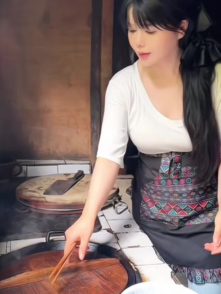 #舌尖上的味道 #猪血丸子 #地方特色美食 #太香啦 #乡村味道