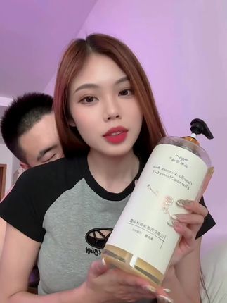 快来冲这个山茶花沐浴露好适合初秋的温柔香#护肤分享 #沐浴露 #推荐