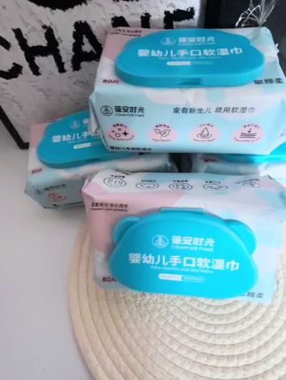 湿巾你就选蓓安家的,出门带一包方便又便捷,这个价,给孩子用也不心疼