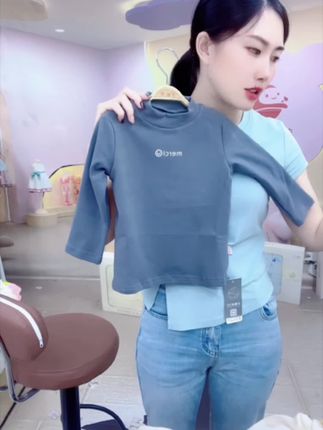 秋季半高领打底长袖T袖,90-150尺码19.9元一件#高品质童装 #童装上新 #每日童装穿搭分享 #萌娃穿搭 #小数点童装
