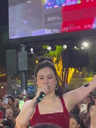 #人气爆棚 #唐艺 湿透了😂