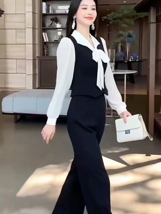 #春秋新款 #今年最流行穿搭 #显瘦显高显气质 #高级感穿搭 #穿出女人味