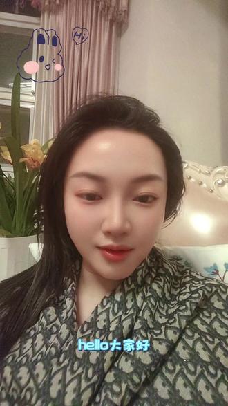 先求不亏,再求稳赚 昨天跟大家说,股市最顶级的能力就是稳住。
今天我就把我自己的真实操作,分享给你们。
我最近把避险类的全部清仓了,
科技类的也做了减仓。
为什么这么做?
还是那句话:先求不亏,再求稳赚。
行情看不清的时候,管住手、控好仓,比什么都重要。
不赌消息、不追热点,稳稳当当,才走得长远。
#80后 #股票 #个人成长