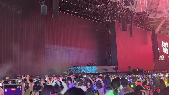 橹穆双人舞台
2026首发 拖太久了嘻嘻
#橹穆 #橹穆双人舞台 #来自天堂的魔鬼 #新音#2026