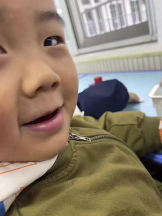 好消息:放寒假了。
坏消息:还有三个星期又开学了。