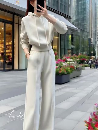 小个子定制时尚运动套装女秋冬款设计感卫衣微裤裤两件套长袖#卫衣运动套装#时尚运动套装#巨量千川 #到处是美景