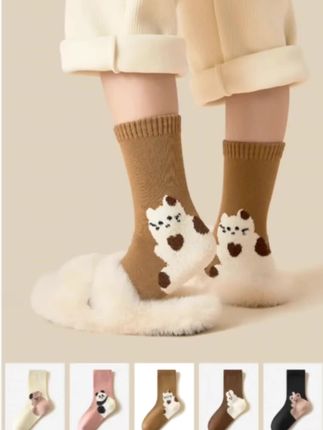 #儿童鞋 男女童中筒棉袜#甜美可爱#感觉真好 #柔软舒适保暖#哎呦喂你袜子真好看 。