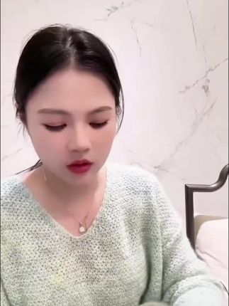 #太香了 好吃到停不下来的盐焗鸡翅,喜欢吃盐焗鸡翅又怕买到不好的姐妹快看过来,就是这个焗小二家的盐焗鸡翅,选用新鲜鸡翅盐焗古法熬制,打开就闻到浓郁的咸香味,皮QQ脆脆的,肉质很有嚼劲,咸香不腻,越吃越香,好吃到停不下来。一家人都爱吃,真的是回味无穷,休息零食,露营追剧必备!#盐焗鸡翅 #太香啦