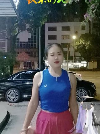 在快节奏的生活中,与哑铃共舞, 让你随时随地都能实现锻炼的效果。 释放压力,放松身心, 哑铃带你进入健康的快乐世界! 今天你运动了吗?