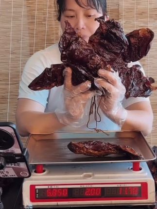 腊猪心农家米糠谷壳冷烟慢熏正宗下酒菜湖南腊味特产#腊猪心 #猪心 #好吃不贵 #强烈推荐