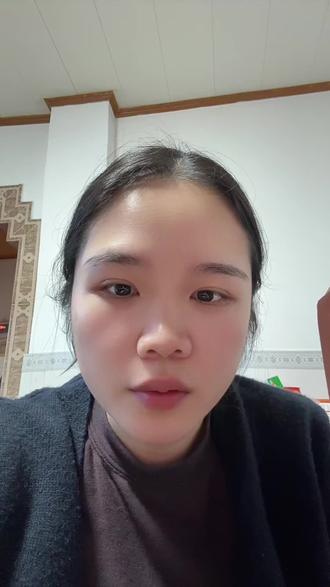 你们想要买#与辉同行定制吐司 记得今天10点去#与辉同行直播间 蹲着。我已经帮你们问了记得调个闹钟#爸爸糖手工吐司 #吐司 #与辉同行