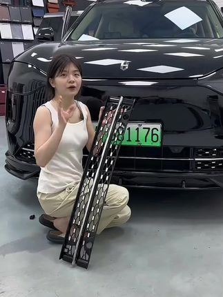 适用于m9满天星防虫网,避免路上的 蚊虫异物堵塞影响原车散热,外观颜值 也提升了#问界 #问界m9 #好物推 荐#汽车好物 #汽车用品