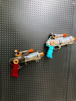 小朋友出门看见别人在玩,都走不动路,马上安排#礼物推荐 #酷炫 #玩具推荐 #网红玩具 #玩个很新的东西