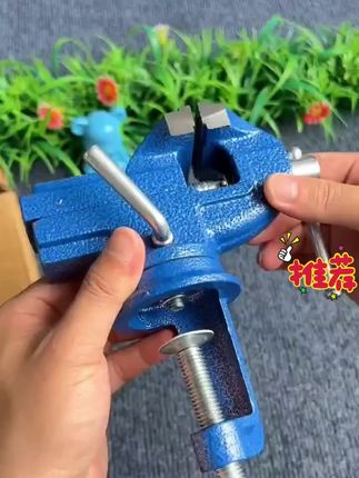 多功能重型桌虎钳迷你小型台虎钳万向桌钳家用工作台快速平口固定#多功能 #重型 #迷你 #老虎钳 #家用