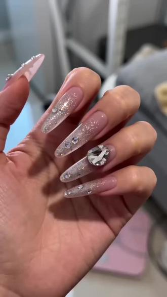 变个魔术#显白美甲 #美甲点烟#秀出我的超绝美甲