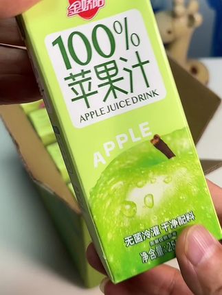 这苹果汁饮料,酸甜可口,简直太爽了!#夏日饮品 #苹果汁饮料#清凉一夏 @巨量千川 @DOU+小助手