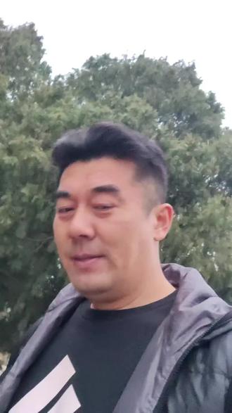 #女性成长#致女人 不敢撒娇,因为没有人惯着,不敢哭泣因为没有人哄着,不敢偷懒因为没有人给钱花,坚强,独立,拼搏是唯一的选择,寂寞的时候唱歌给自己听听,伤心的时候蹲下来抱抱自己,时刻提醒自己不能倒下,一定要坚强!是你吗?#女人一定要活成自己喜欢的样子 #女人努力赚钱最靠谱 #女人