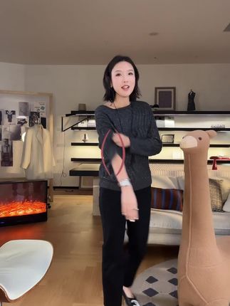 亲肤柔软不紧绷的牛仔裤,百搭不挑人!#Marius #Marius牛仔裤 #优雅气质 #时髦穿搭 #通勤搭配