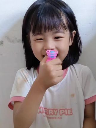 #看一遍笑一遍 #亲子互动 #记录真实生活 #玩个很新的东西 #让孩子远离手机 @DOU+小助手