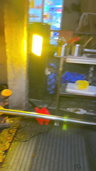 布吉文博宫的壹号烤鸡推出88吃烤鸡➕生蚝➕烧烤套餐#食物主义深圳站 #烤鸡 #少年烤鸡 #荔枝木烤鸡 #少年烤鸡小陈