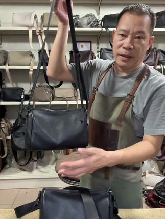 休闲时尚百搭大容量头层牛皮枕头包男女通用单肩斜挎包#枕头包