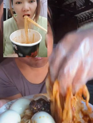 每天看这个宝妈吃的太香了@松哥🚗小宝宝  我也天天跟着吃,姐妹们太好吃了#神宫火鸡面  真的越吃越好吃,辣的爽歪歪#妈呀太香了