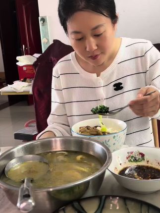 这顿饭吃主食不多,没昨天鳗鱼饭更下饭#记录生活