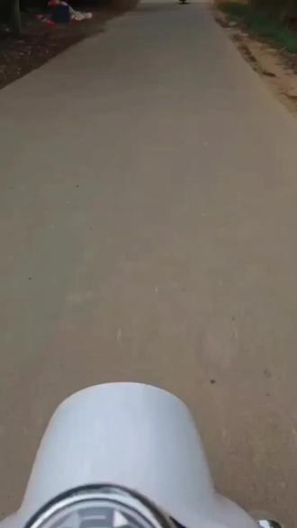 跟风😅等我有了电动车🤫我想去哪就去哪🤭飞法法飞法法😬🤔这就是骑电动车自由的感觉✌😊😂#