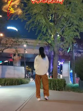 #热血沸腾#国庆节快到了#《天地龙鳞》热歌热舞#散步随拍