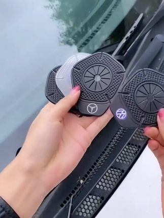 汽车雨刮孔老是塞满杂物树叶,可以给它套上这个保护套,有效防止雨刮孔堵塞#雨刮孔防堵罩#汽车雨刷