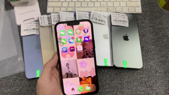 苹果手机怎么弄证件照 oQqWBFbnEQWBThHDD6UkWNnebCUAlDje8HfTgA~tplv-dy-resize-origshort-autoq-75:330.jpeg?x-expires=1993240800&x-signature=uFRaViFKc%2FbpuBfbv0fPcW2KHKw%3D&from=3213915784&s=PackSourceEnum_AWEME_DETAIL&se=false&sc=cover&biz_tag=pcweb_cover&l=2023030406595766616D06DCAB2839FE6E