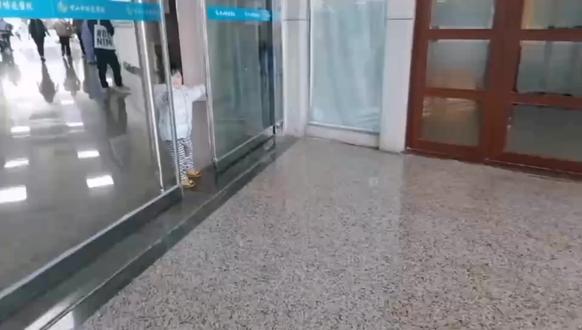 上周五去慢病门诊拿药水,问广州医保门特能定到中山这医院吗?