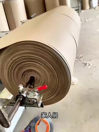 猫抓板这种消耗品绝对不能用来炒作,睡醒了就能磨爪子的快乐应该只有猫懂