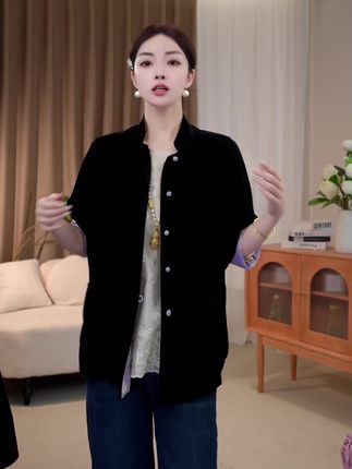 这件衣服好漂亮,谁穿谁好看,你觉得呢?