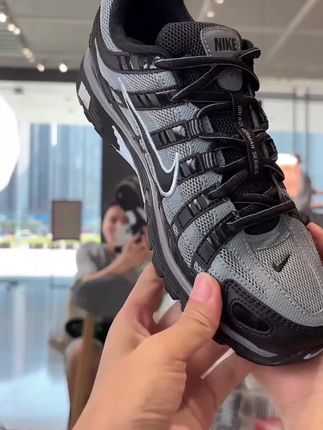 爬山休闲跑步都行的多功能夏季新款NIKE