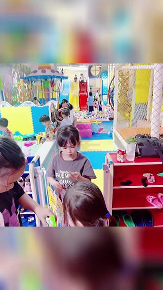 海丰狮祥路爱乐虎儿童乐园登当地热销榜,现抖音团购来袭!周末淘气堡全天畅玩仅16.8元(原价38元),评分4.7分,孩子玩一天不腻,速带娃来,左下角团购。 (注意,叠加立减后的价格是16.8元,团购价是17.8元;)#室内儿童乐园家用 #亲子户外游乐设施 #游乐场的你 #小孩的世界 #小孩子能玩蹦床吗